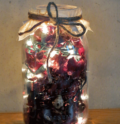 Mason Jar Potpourri Holiday Gift Idea 